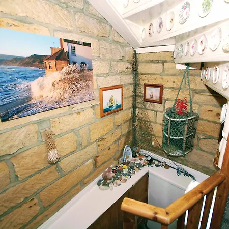 Burton House Robin Hood's Bay